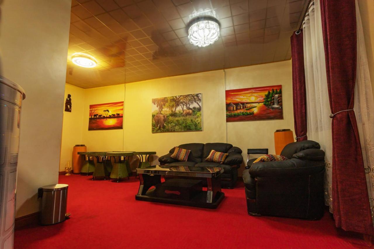 Ambrosia Heights Entebbe Hotel Bagian luar foto