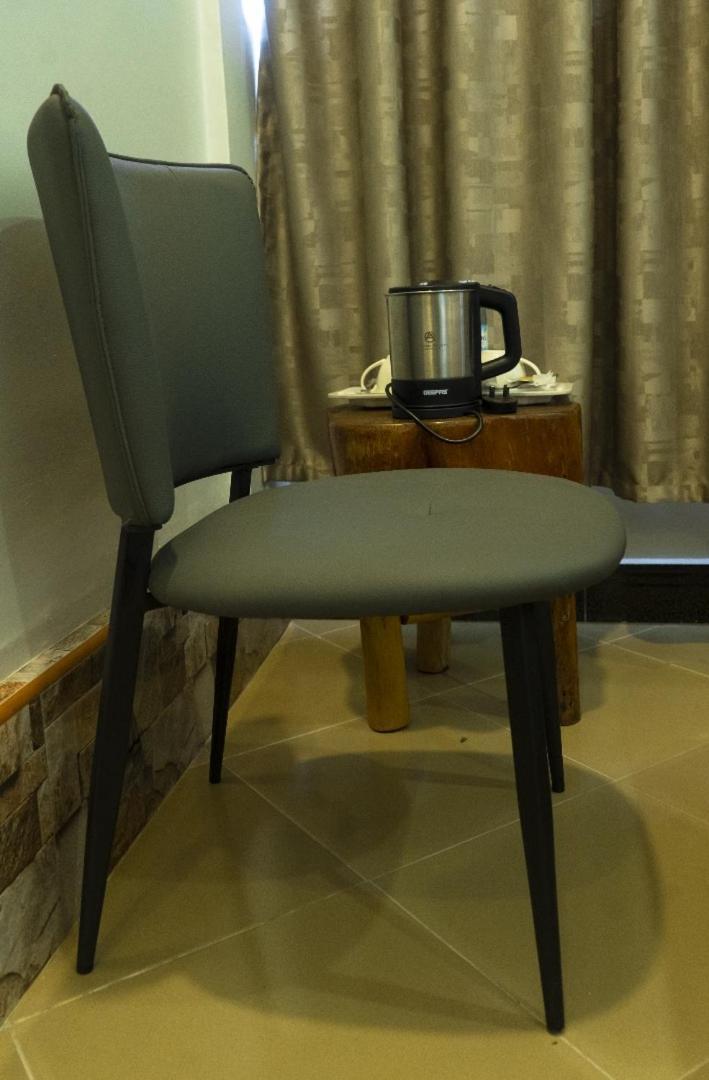 Ambrosia Heights Entebbe Hotel Bagian luar foto