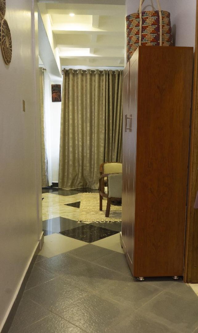 Ambrosia Heights Entebbe Hotel Bagian luar foto